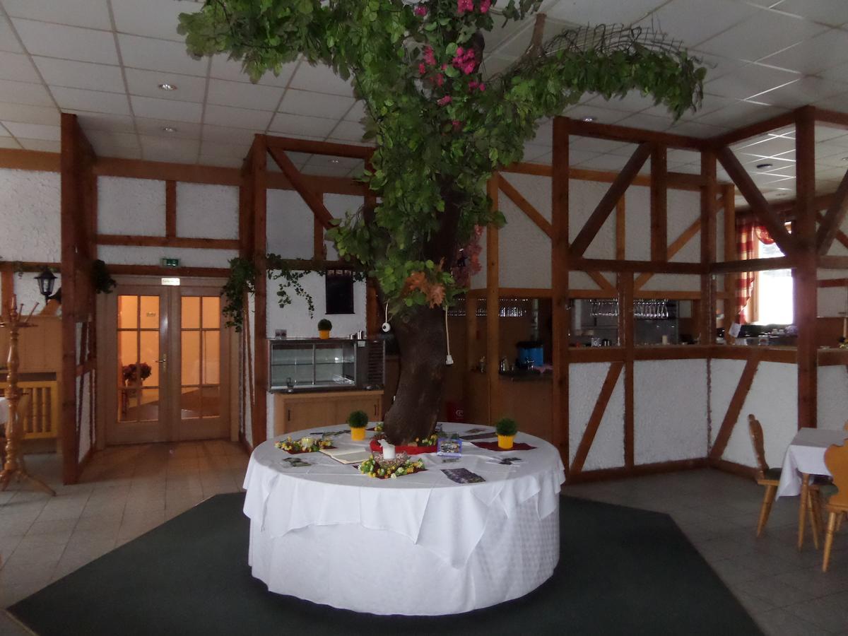 Hotel Restaurant Am Kriebsteinsee エクステリア 写真